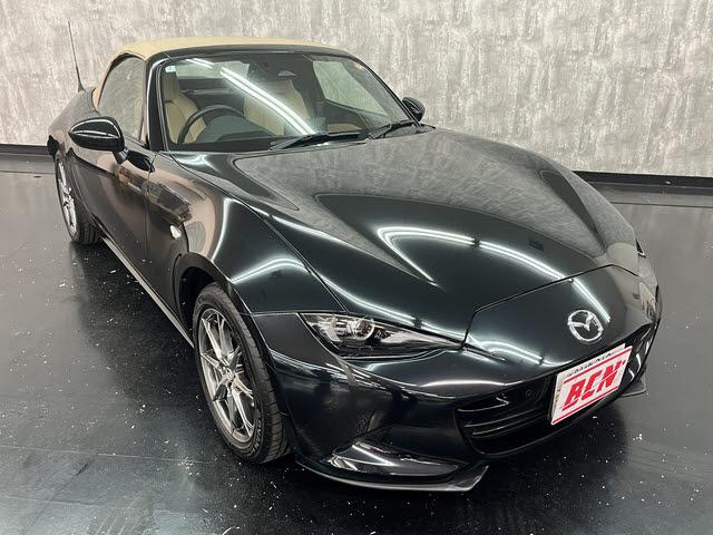 ロードスター Ｓレザーパッケージ　Ｖセレクション　純正マツダコネクトナビ　フルセグＴＶ　ＥＴＣ　バックカメラ　スマートブレーキサポート　ウィンドディフレクター　ＢＯＳＥサウンドシステム　本革シート　シートヒーター　ＥＳＣ　クリアランスソナー（2枚目）