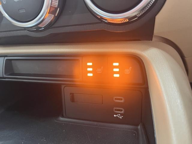 ロードスター Ｓレザーパッケージ　Ｖセレクション　純正マツダコネクトナビ　フルセグＴＶ　ＥＴＣ　バックカメラ　スマートブレーキサポート　ウィンドディフレクター　ＢＯＳＥサウンドシステム　本革シート　シートヒーター　ＥＳＣ　クリアランスソナー（8枚目）