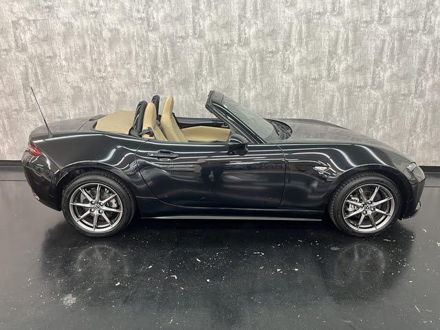 ロードスター Ｓレザーパッケージ　Ｖセレクション　純正マツダコネクトナビ　フルセグＴＶ　ＥＴＣ　バックカメラ　スマートブレーキサポート　ウィンドディフレクター　ＢＯＳＥサウンドシステム　本革シート　シートヒーター　ＥＳＣ　クリアランスソナー（14枚目）