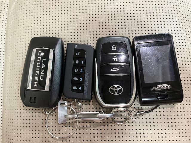 ランドクルーザー ＺＸ　トヨタセーフティセンス　パワーバックドア　１２．３インチ純正ナビ　フルセグＴＶ　Ｂｌｕｅｔｏｏｔｈ　パノラミックビューモニター　ステアリングリモコン　ＪＢＬサウンドシステム（29枚目）