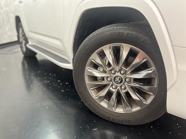 ランドクルーザー ＺＸ　トヨタセーフティセンス　パワーバックドア　１２．３インチ純正ナビ　フルセグＴＶ　Ｂｌｕｅｔｏｏｔｈ　パノラミックビューモニター　ステアリングリモコン　ＪＢＬサウンドシステム（30枚目）