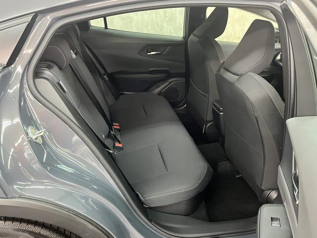 プリウス Ｇ　純正コネクティッドナビ　フルセグＴＶ　ＥＴＣ２．０　パノラミックビューモニター　プリクラッシュセーフティ　レーダークルーズコントロール　社外ドライブレコーダー　前席シートヒーター　クリアランスソナー（8枚目）