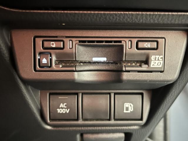 プリウス Ｇ　純正コネクティッドナビ　フルセグＴＶ　ＥＴＣ２．０　パノラミックビューモニター　プリクラッシュセーフティ　レーダークルーズコントロール　社外ドライブレコーダー　前席シートヒーター　クリアランスソナー（19枚目）