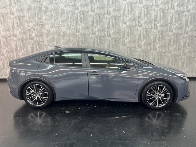 プリウス Ｇ　純正コネクティッドナビ　フルセグＴＶ　ＥＴＣ２．０　パノラミックビューモニター　プリクラッシュセーフティ　レーダークルーズコントロール　社外ドライブレコーダー　前席シートヒーター　クリアランスソナー（31枚目）