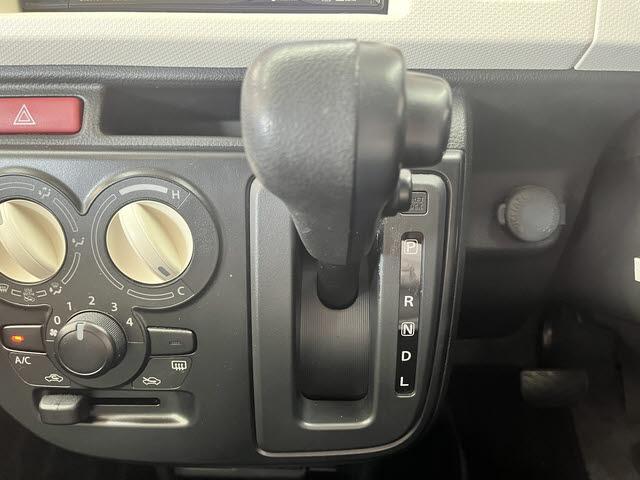 キャロル ＧＳ　レーダーブレーキサポート　社外メモリーナビ　ワンセグＴＶ　ＥＴＣ　アイドリングストップ　キーレスエントリー　前席シートヒーター　ＥＳＣ　Ｂｌｕｅｔｏｏｔｈ　ライトレベライザー　シートリフター（16枚目）