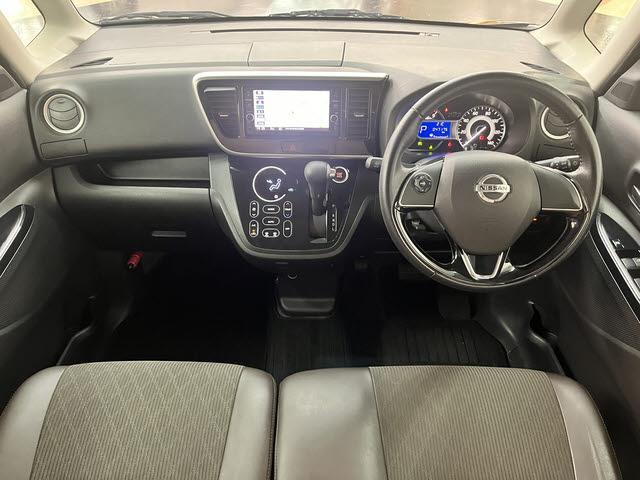 デイズルークス ハイウェイスター X Vセレクション 純正ナビ フルセグTV ETC アラウンドビューモニター エマージェンシーブレーキ 両側パワースライドドア アイドリングストップ ドライブレコーダー LEDヘッドライト レーンアシスト ESC(6枚目)