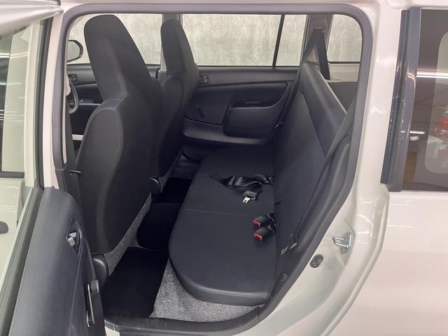 プロボックス DXコンフォート 純正ラジオデッキ プリクラッシュセーフティ アイドリングストップ LDA AHB ESC キーレスエントリー 100V電源 オートライト USBポート ハロゲンヘッドライト 電動ドアミラー(16枚目)