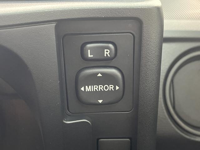 プロボックス DXコンフォート 純正ラジオデッキ プリクラッシュセーフティ アイドリングストップ LDA AHB ESC キーレスエントリー 100V電源 オートライト USBポート ハロゲンヘッドライト 電動ドアミラー(24枚目)