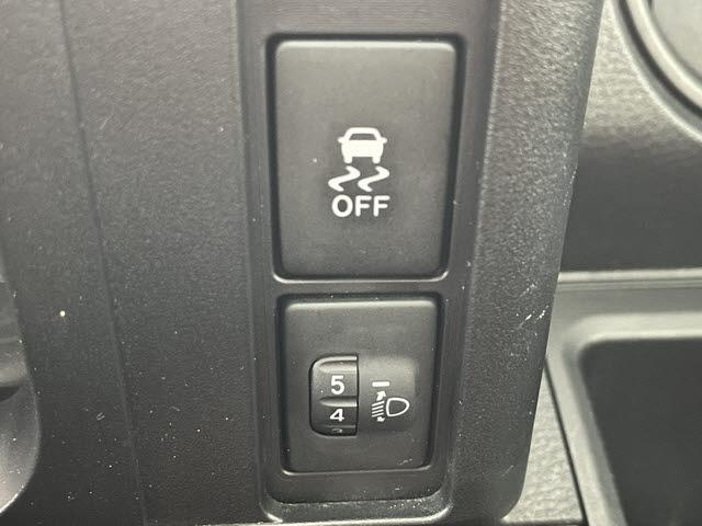 プロボックス DXコンフォート 純正ラジオデッキ プリクラッシュセーフティ アイドリングストップ LDA AHB ESC キーレスエントリー 100V電源 オートライト USBポート ハロゲンヘッドライト 電動ドアミラー(25枚目)