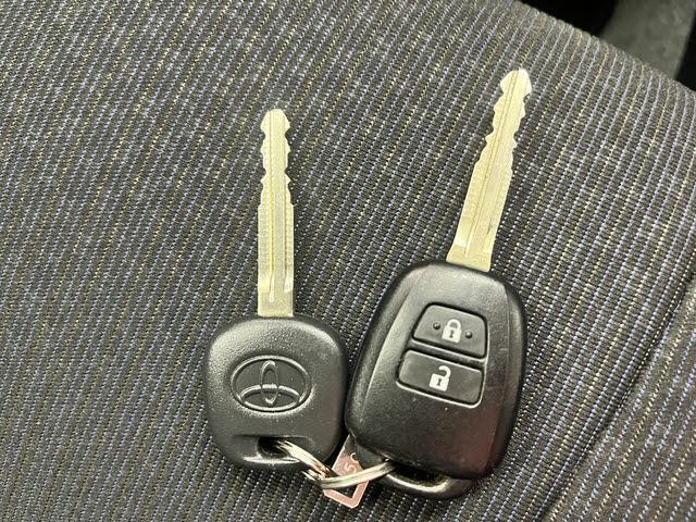 プロボックス DXコンフォート 純正ラジオデッキ プリクラッシュセーフティ アイドリングストップ LDA AHB ESC キーレスエントリー 100V電源 オートライト USBポート ハロゲンヘッドライト 電動ドアミラー(29枚目)