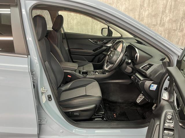 ＸＶ アドバンス　ＡＷＤ　純正ナビ　フルセグＴＶ　ＥＴＣ２．０　バックカメラ　アイサイト　ＬＥＤヘッドライト　ルーフレール　クルーズコントロール　プッシュスタート　キーフリー　ＥＳＣ　パワーシート（10枚目）