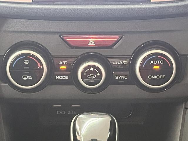 ＸＶ アドバンス　ＡＷＤ　純正ナビ　フルセグＴＶ　ＥＴＣ２．０　バックカメラ　アイサイト　ＬＥＤヘッドライト　ルーフレール　クルーズコントロール　プッシュスタート　キーフリー　ＥＳＣ　パワーシート（20枚目）