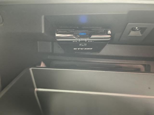 ＸＶ アドバンス　ＡＷＤ　純正ナビ　フルセグＴＶ　ＥＴＣ２．０　バックカメラ　アイサイト　ＬＥＤヘッドライト　ルーフレール　クルーズコントロール　プッシュスタート　キーフリー　ＥＳＣ　パワーシート（22枚目）