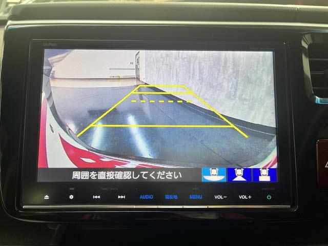 ステップワゴンスパーダ スパーダ　ホンダセンシング　両側パワースライドドア　純正ナビ　わくわくゲート　パドルシフト　ビルドインＥＴＣ　ＣＭＢＳ　フルセグＴＶ　アイドリングストップ　ＥＳＣ　プッシュスタート　バックカメラ（13枚目）