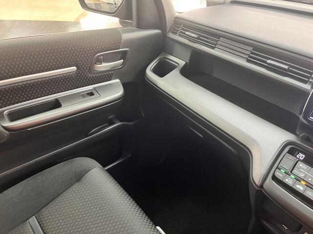 ステップワゴンスパーダ スパーダ　ホンダセンシング　両側パワースライドドア　純正ナビ　わくわくゲート　パドルシフト　ビルドインＥＴＣ　ＣＭＢＳ　フルセグＴＶ　アイドリングストップ　ＥＳＣ　プッシュスタート　バックカメラ（17枚目）