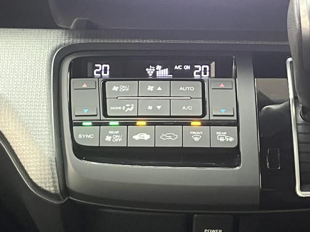 ステップワゴンスパーダ スパーダ　ホンダセンシング　両側パワースライドドア　純正ナビ　わくわくゲート　パドルシフト　ビルドインＥＴＣ　ＣＭＢＳ　フルセグＴＶ　アイドリングストップ　ＥＳＣ　プッシュスタート　バックカメラ（20枚目）