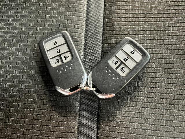 ステップワゴンスパーダ スパーダ　ホンダセンシング　両側パワースライドドア　純正ナビ　わくわくゲート　パドルシフト　ビルドインＥＴＣ　ＣＭＢＳ　フルセグＴＶ　アイドリングストップ　ＥＳＣ　プッシュスタート　バックカメラ（29枚目）