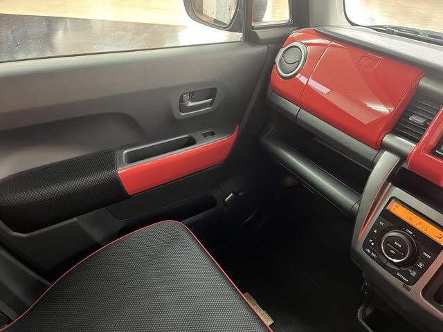 ハスラー Ｊスタイル　レーダーブレーキサポート　前後ドライブレコーダー　社外ナビ　フルセグＴＶ　ＥＳＣ　バックモニター　ＥＴＣ　シートヒーター　ＨＩＤヘッドライト　プッシュスタート　キーフリー（17枚目）