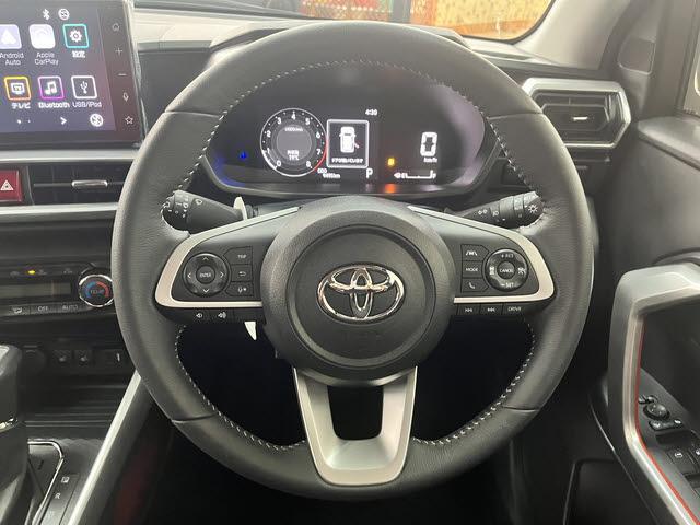 ライズ Ｚ　純正９インチディスプレイオーディオ　フルセグＴＶ　バックカメラ　プリクラッシュセーフティ　シートヒーター　アイドリングストップ　パーキングセンサー　プッシュスタート（18枚目）