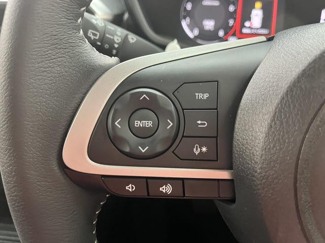 ライズ Ｚ　純正９インチディスプレイオーディオ　フルセグＴＶ　バックカメラ　プリクラッシュセーフティ　シートヒーター　アイドリングストップ　パーキングセンサー　プッシュスタート（24枚目）