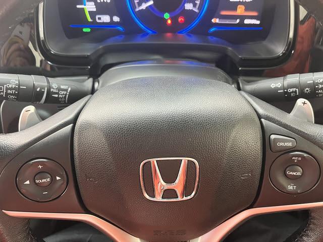 シャトル ハイブリッドＸ　純正ナビ　フルセグＴＶ　ＥＴＣ　バックカメラ　ＣＴＢＡ　クルーズコントロール　ＬＥＤヘッドライト　プッシュスタート　キーフリー　ＥＳＣ　パドルシフト　フォグランプ（18枚目）