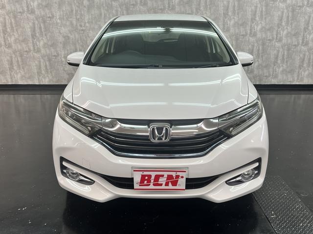 シャトル ハイブリッドＸ　純正ナビ　フルセグＴＶ　ＥＴＣ　バックカメラ　ＣＴＢＡ　クルーズコントロール　ＬＥＤヘッドライト　プッシュスタート　キーフリー　ＥＳＣ　パドルシフト　フォグランプ（32枚目）