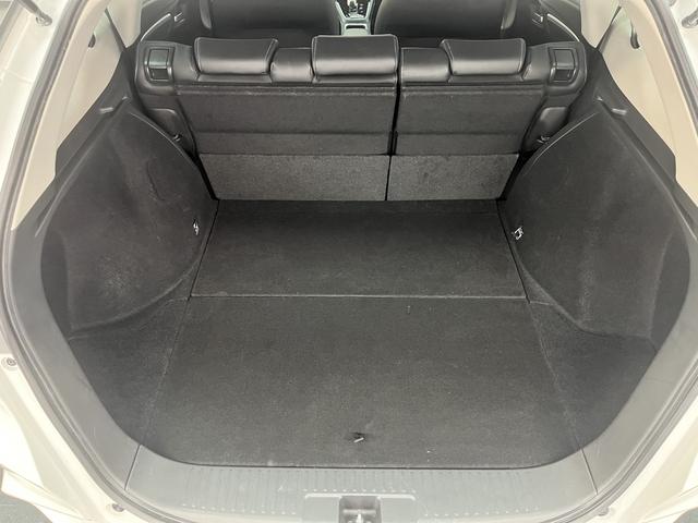 シャトル ハイブリッドＸ　純正ナビ　フルセグＴＶ　ＥＴＣ　バックカメラ　ＣＴＢＡ　クルーズコントロール　ＬＥＤヘッドライト　プッシュスタート　キーフリー　ＥＳＣ　パドルシフト　フォグランプ（40枚目）