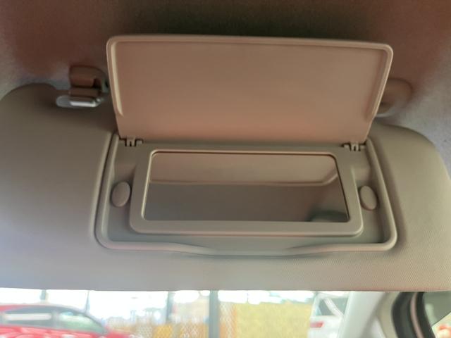 シャトル ハイブリッドＸ　純正ナビ　フルセグＴＶ　ＥＴＣ　バックカメラ　ＣＴＢＡ　クルーズコントロール　ＬＥＤヘッドライト　プッシュスタート　キーフリー　ＥＳＣ　パドルシフト　フォグランプ（41枚目）