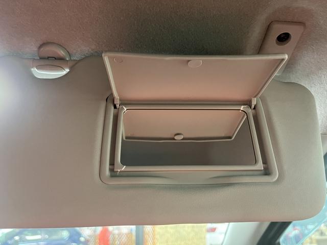 ノート X DIG-S 純正ナビ ワンセグTV ETC バックカメラ アイドリングストップ プッシュスタート キーフリー ライトレベライザー 電動格納ドアミラー シートリフター ECOモード(18枚目)