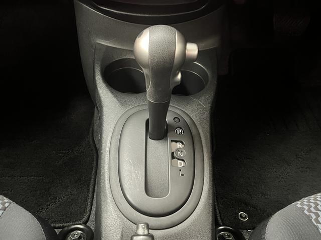 ノート X DIG-S 純正ナビ ワンセグTV ETC バックカメラ アイドリングストップ プッシュスタート キーフリー ライトレベライザー 電動格納ドアミラー シートリフター ECOモード(19枚目)