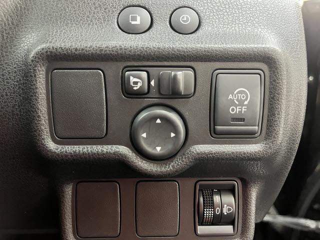 ノート X DIG-S 純正ナビ ワンセグTV ETC バックカメラ アイドリングストップ プッシュスタート キーフリー ライトレベライザー 電動格納ドアミラー シートリフター ECOモード(24枚目)