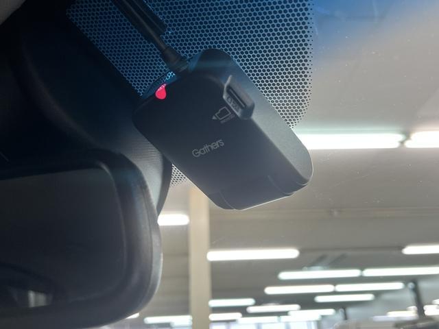 ヴェゼル ハイブリッドＺ・ホンダセンシング　純正ナビ　フルセグＴＶ　ＥＴＣ　ドライブレコーダー　バックカメラ　ＣＭＢＳ　ＬＥＤヘッドライト　プッシュスタート　キーフリー　ルーフレール　シートヒーター　クルーズコントロール（15枚目）