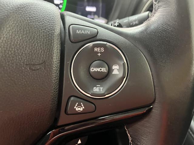 ヴェゼル ハイブリッドＺ・ホンダセンシング　純正ナビ　フルセグＴＶ　ＥＴＣ　ドライブレコーダー　バックカメラ　ＣＭＢＳ　ＬＥＤヘッドライト　プッシュスタート　キーフリー　ルーフレール　シートヒーター　クルーズコントロール（26枚目）