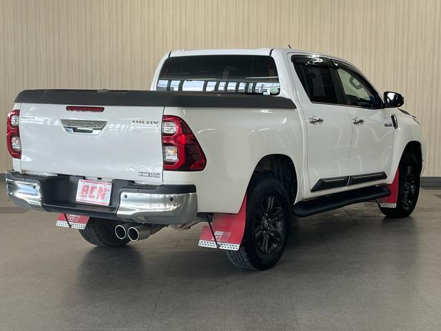 ハイラックス Ｚ　Ｚ＿４ＷＤ＿ＴＲＤパーツ＿純正ナビ＿バックカメラ／フルセグＴＶ／ｂｌｕｅｔｏｏｔｈ　ドライブレコーダー　純正アルミホイール　スマートキー　クルーズコントロール　プッシュスタート（6枚目）