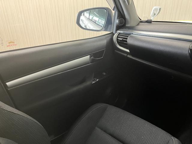 ハイラックス Ｚ　Ｚ＿４ＷＤ＿ＴＲＤパーツ＿純正ナビ＿バックカメラ／フルセグＴＶ／ｂｌｕｅｔｏｏｔｈ　ドライブレコーダー　純正アルミホイール　スマートキー　クルーズコントロール　プッシュスタート（12枚目）