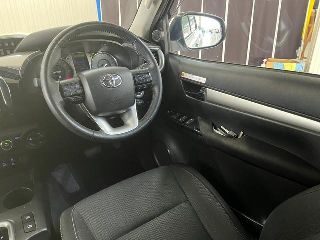 ハイラックス Ｚ　Ｚ＿４ＷＤ＿ＴＲＤパーツ＿純正ナビ＿バックカメラ／フルセグＴＶ／ｂｌｕｅｔｏｏｔｈ　ドライブレコーダー　純正アルミホイール　スマートキー　クルーズコントロール　プッシュスタート（13枚目）