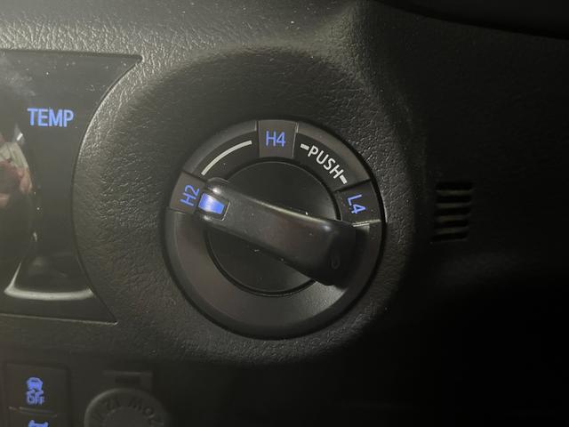 ハイラックス Ｚ　Ｚ＿４ＷＤ＿ＴＲＤパーツ＿純正ナビ＿バックカメラ／フルセグＴＶ／ｂｌｕｅｔｏｏｔｈ　ドライブレコーダー　純正アルミホイール　スマートキー　クルーズコントロール　プッシュスタート（23枚目）