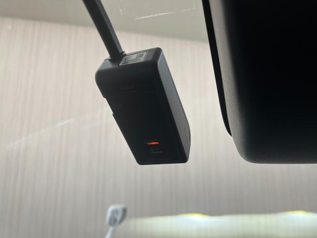 ハイラックス Ｚ　Ｚ＿４ＷＤ＿ＴＲＤパーツ＿純正ナビ＿バックカメラ／フルセグＴＶ／ｂｌｕｅｔｏｏｔｈ　ドライブレコーダー　純正アルミホイール　スマートキー　クルーズコントロール　プッシュスタート（27枚目）