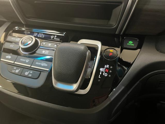 フリード＋ハイブリッド 　ハイブリッドＧブラックスタイル＿９インチ純正ナビ／フルセグＴＶ／ｂｌｕｅｔｏｏｔｈ／バックカメラ　スマートキー　ドライブレコーダー　ステアリングスイッチ　両側スライドドア　ＥＴＣ　純正アルミホイ－ル（24枚目）