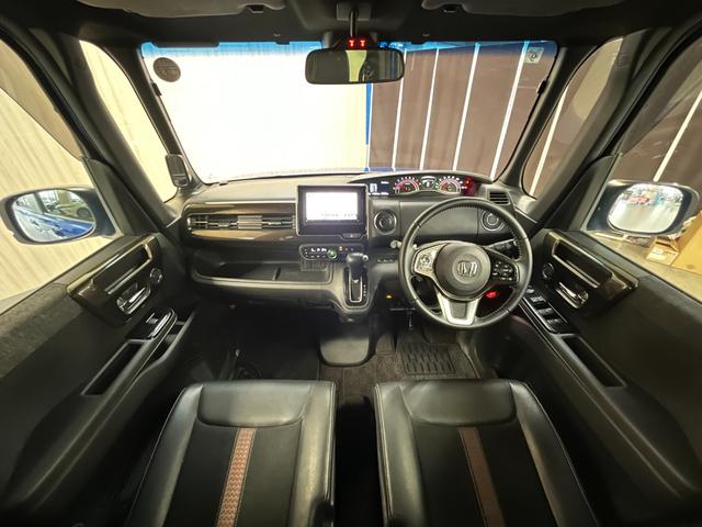 N-BOXカスタム G・EXターボホンダセンシング カスタムG-EXターボセンシング_両側パワースライドドア_社外ナビ/フルセグTV/bluetooth/バックカメラ スマートキー ステアリングスイッチ オートライト(19枚目)