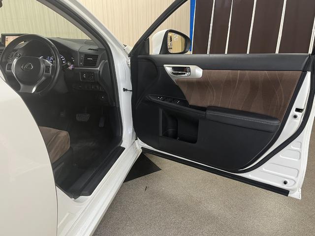 CT CT200h 200h 純正アルミホイール フォグランプ HDDナビ/バックカメラ シートヒーター ステアリングスイッチ プッシュスタート スマートキー 電動格納ミラー パドルシフト ETC(50枚目)