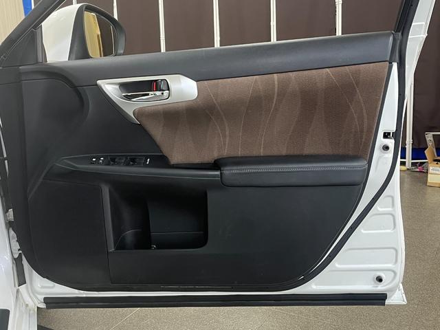 CT CT200h 200h 純正アルミホイール フォグランプ HDDナビ/バックカメラ シートヒーター ステアリングスイッチ プッシュスタート スマートキー 電動格納ミラー パドルシフト ETC(51枚目)