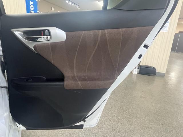 CT CT200h 200h 純正アルミホイール フォグランプ HDDナビ/バックカメラ シートヒーター ステアリングスイッチ プッシュスタート スマートキー 電動格納ミラー パドルシフト ETC(53枚目)