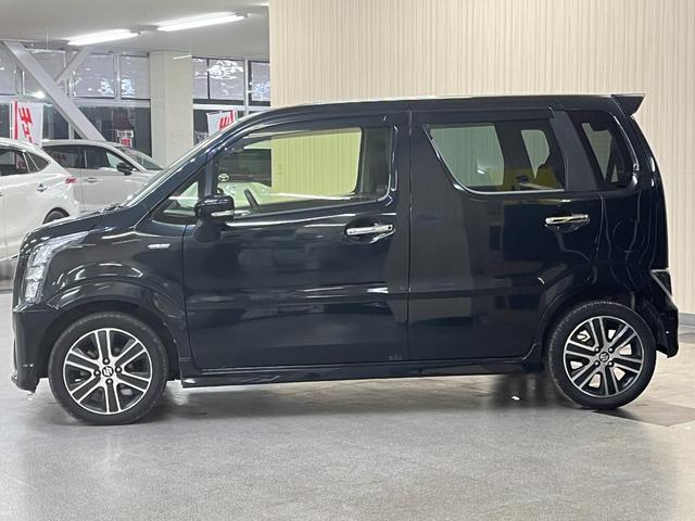 ワゴンRスティングレー ハイブリッドT スティングレーハイブリッドT_全方位モニター セーフティサポート 純正ナビ/bluetooth/フルセグTV ドライブレコーダー シートヒーター 純正アルミホイール スマートキー ステアリングスイッチ(4枚目)