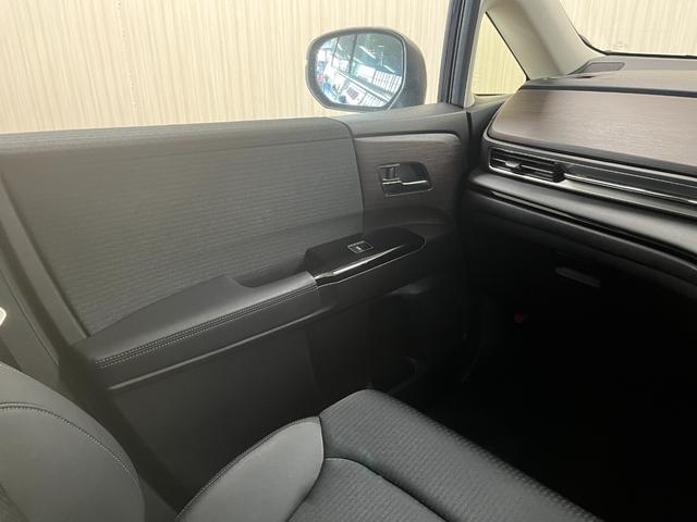 オデッセイ アブソルート アブソルート_10インチメモリーナビ/フルセグTV/全方位モニター_11.6インチリアモニター 純正アルミホイール LEDヘッドライト ステアリングスイッチ ETC スマートキー(11枚目)