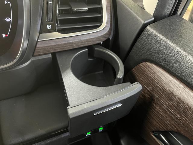 オデッセイ アブソルート アブソルート_10インチメモリーナビ/フルセグTV/全方位モニター_11.6インチリアモニター 純正アルミホイール LEDヘッドライト ステアリングスイッチ ETC スマートキー(23枚目)