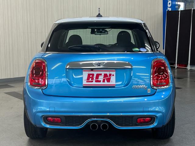 ＭＩＮＩ 　クーパーＳ＿純正前後ドライブレコーダー＿純正ナビ／フルセグＴＶ＿バックカメラ　フォグランプ　純正アルミホイール　トノカバー　スマートキー　オートライト　電動格納ミラー　ＬＥＤヘッドライト（6枚目）