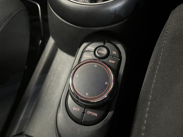 ＭＩＮＩ 　クーパーＳ＿純正前後ドライブレコーダー＿純正ナビ／フルセグＴＶ＿バックカメラ　フォグランプ　純正アルミホイール　トノカバー　スマートキー　オートライト　電動格納ミラー　ＬＥＤヘッドライト（27枚目）
