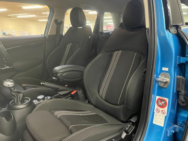 ＭＩＮＩ 　クーパーＳ＿純正前後ドライブレコーダー＿純正ナビ／フルセグＴＶ＿バックカメラ　フォグランプ　純正アルミホイール　トノカバー　スマートキー　オートライト　電動格納ミラー　ＬＥＤヘッドライト（32枚目）