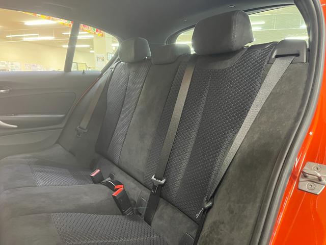 １シリーズ １１８ｉ　Ｍスポーツ　１１８ｉ－Ｍスポーツ＿純正ナビ＿バックカメラ＿純正アルミホイール　ステアリングスイッチ　電動格納ミラー　フォグランプ　プッシュスタート　スマートキー　ＬＥＤヘッドライト　クルーズコントロール（36枚目）